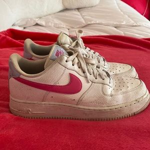Nike Air Force 1 White and Pink